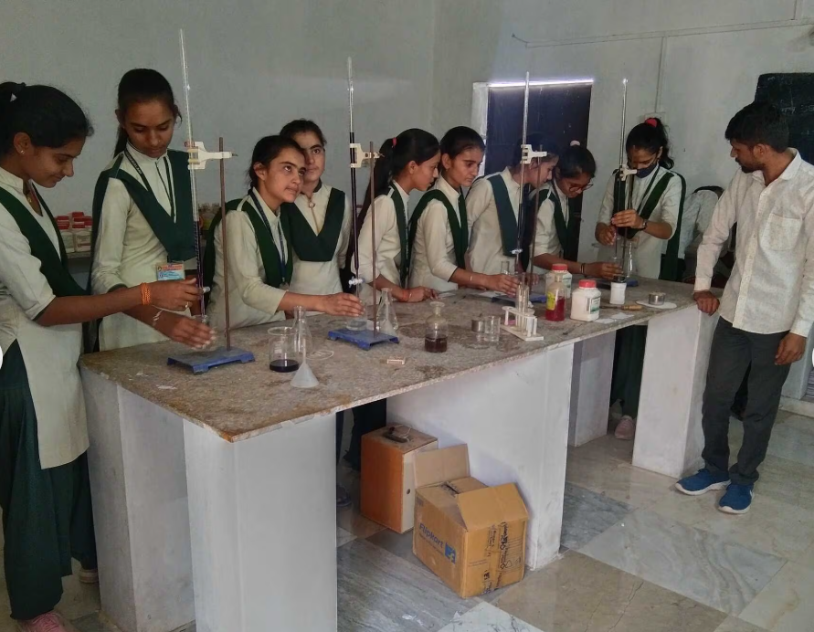 विज्ञान प्रयोगशाला अभ्यास